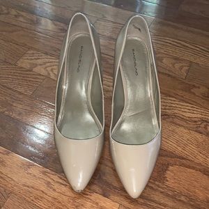 Beige Bandolino pumps, Size 11